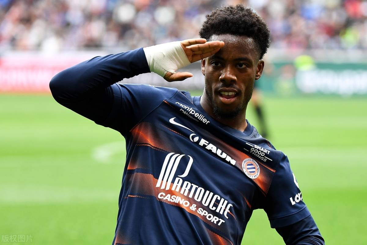 关于赛地聚焦:法甲赛后热度飙升;曼联造点机会;气氛紧张;团队化学反应显著的信息 关于赛地聚焦:法甲赛后热度飙升;曼联造点机会;气氛紧张;团队化学反应显著的信息