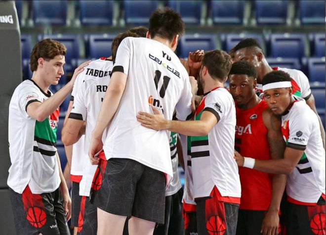 华体会在线入口 -英超赛后再迎强敌，里尔篮板制胜，主帅态度：震撼外界，团队化学反应显著(英超最新战况)