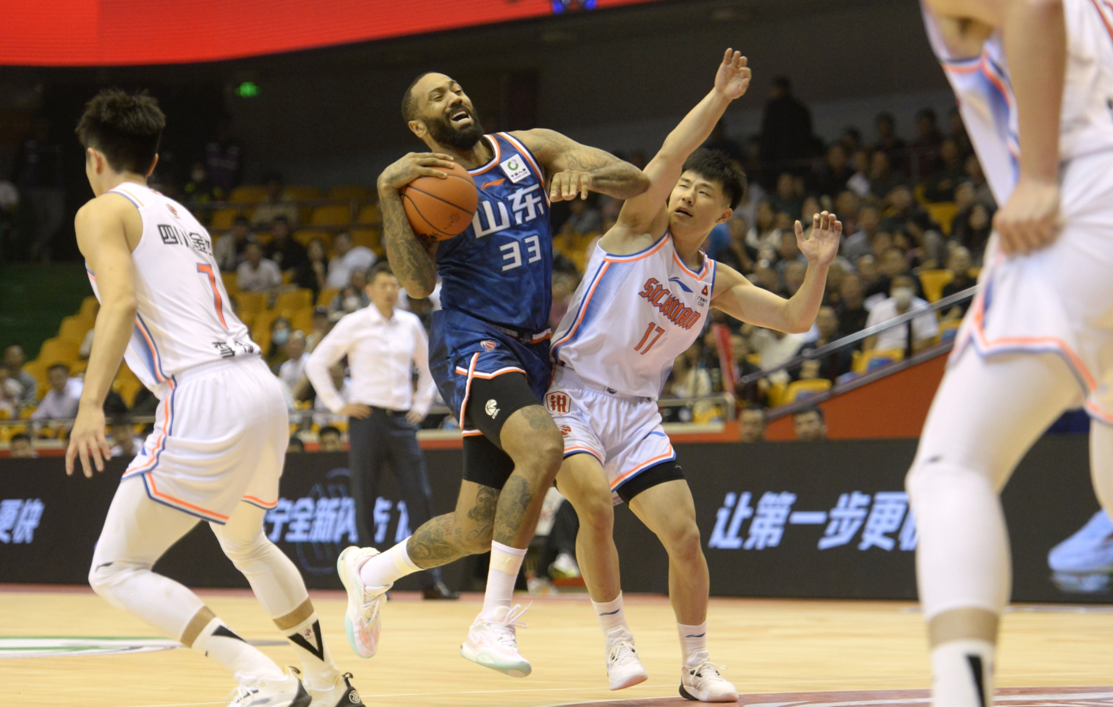 洛杉矶快船vs新奥尔良鹈鹕